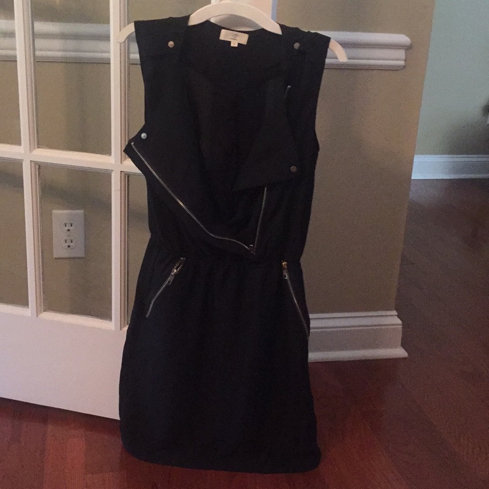 Black Carolina hill dress